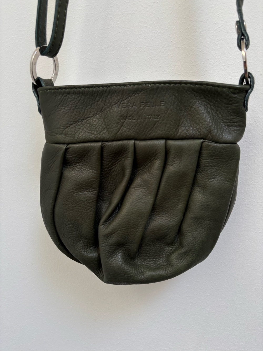 Vera Pelle Olive Green Leather Pleated Crossbody Bag